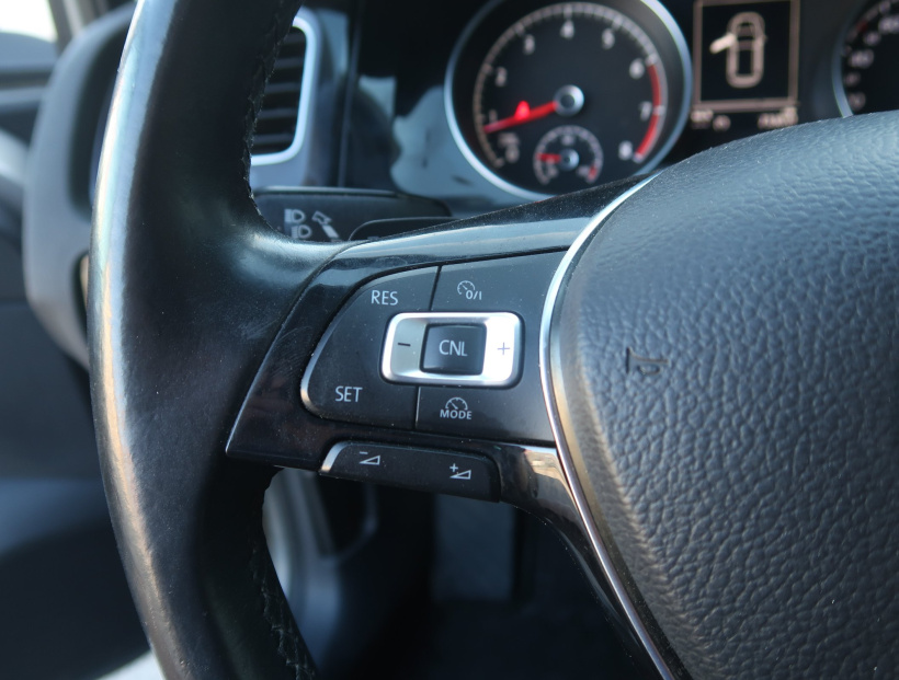 Volkswagen Golf, 2013