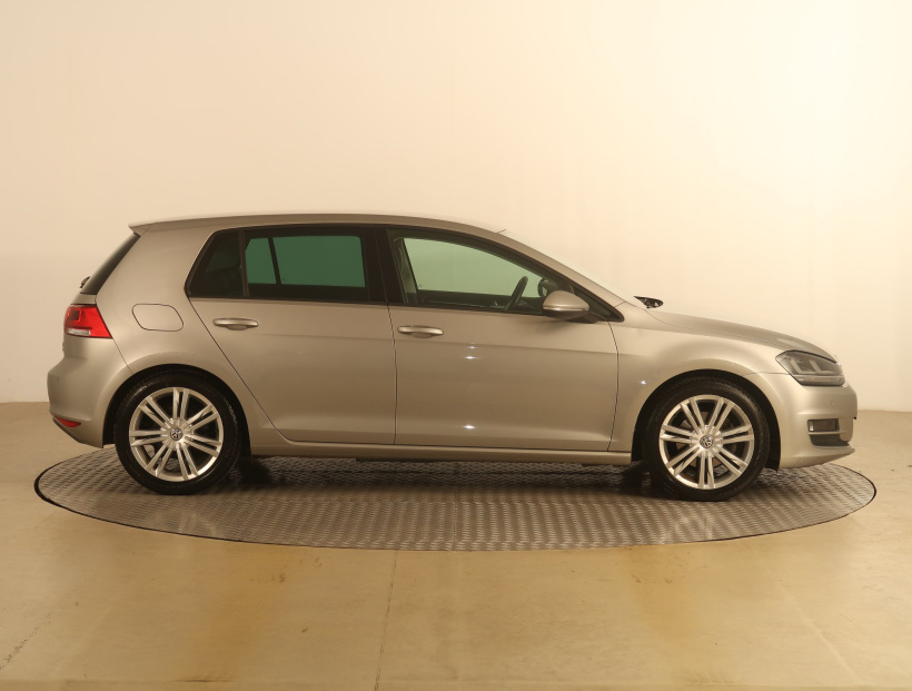 Volkswagen Golf, 2013