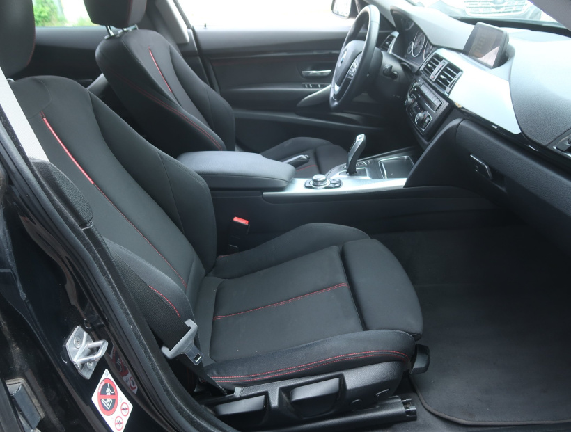 BMW 3GT, 2016