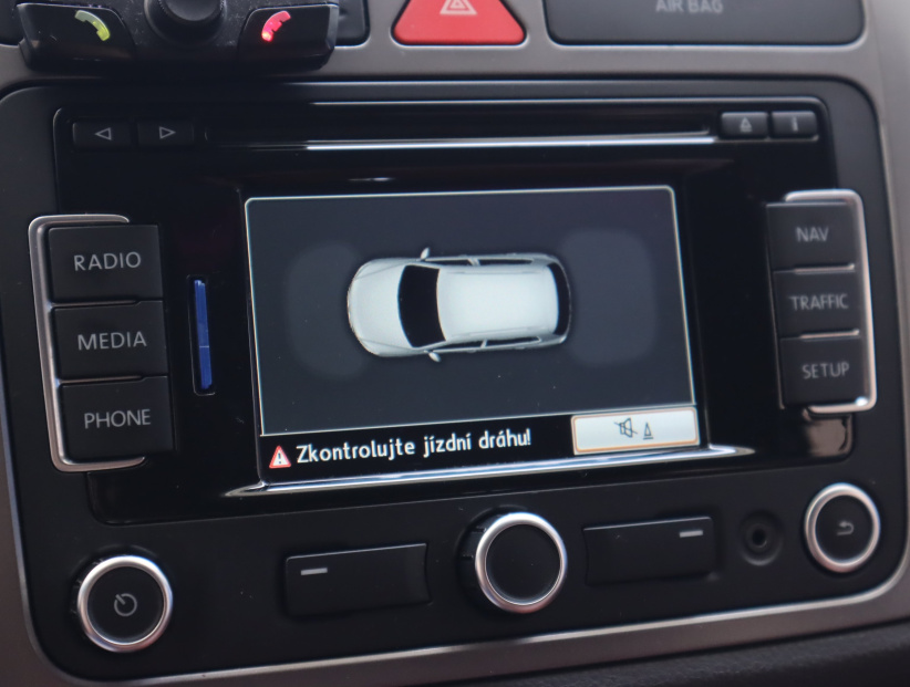 Volkswagen Tiguan, 2011