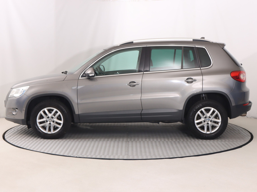 Volkswagen Tiguan, 2011