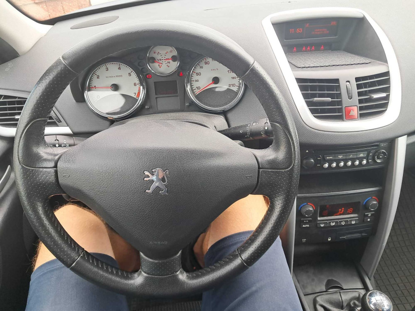 Peugeot 207, 2011