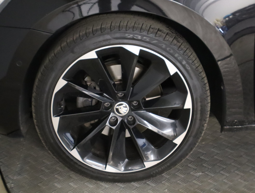 Škoda Superb, 2021