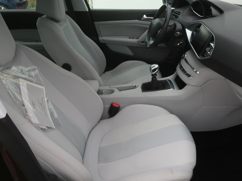 Peugeot 308, 2014