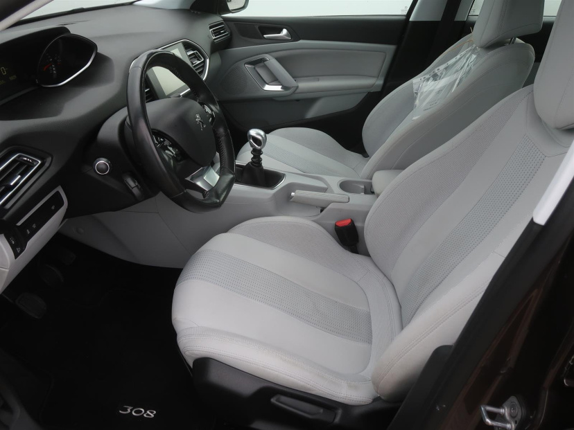 Peugeot 308, 2014