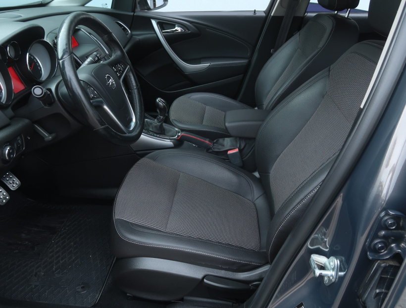Opel Astra, 2014