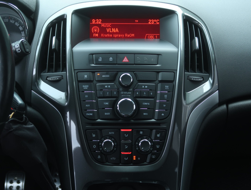 Opel Astra, 2014