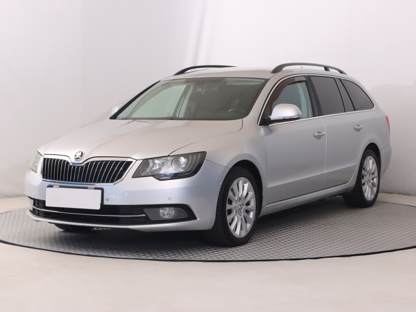 Škoda Superb, 2014