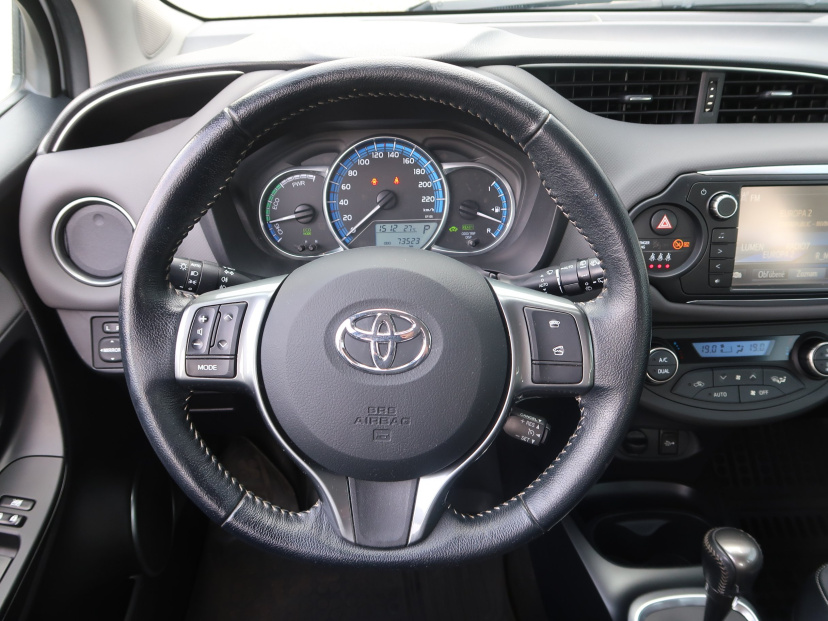 Toyota Yaris, 2015