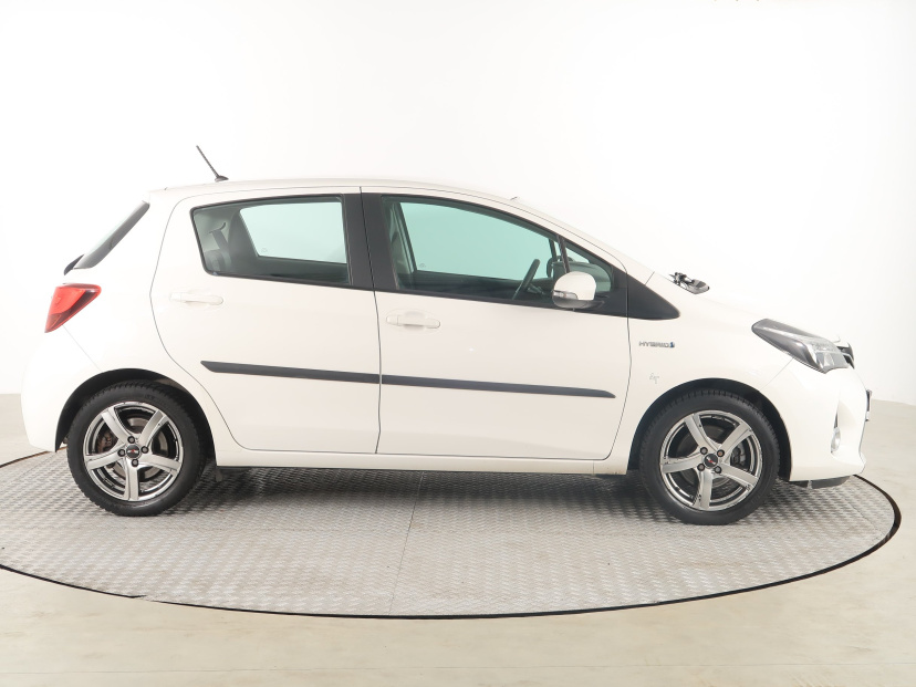 Toyota Yaris, 2015