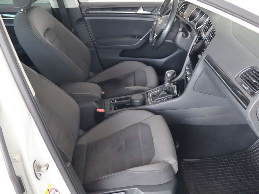 Volkswagen Golf, 2017