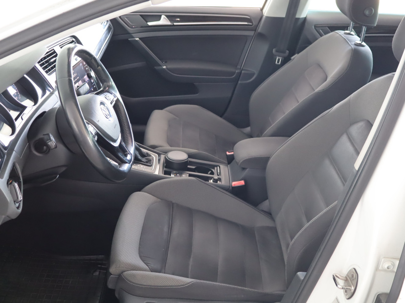 Volkswagen Golf, 2017