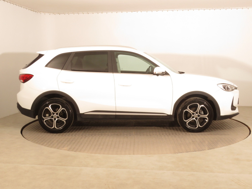 MG ZS SUV, 2025