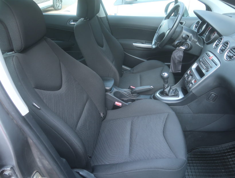 Peugeot 308, 2009