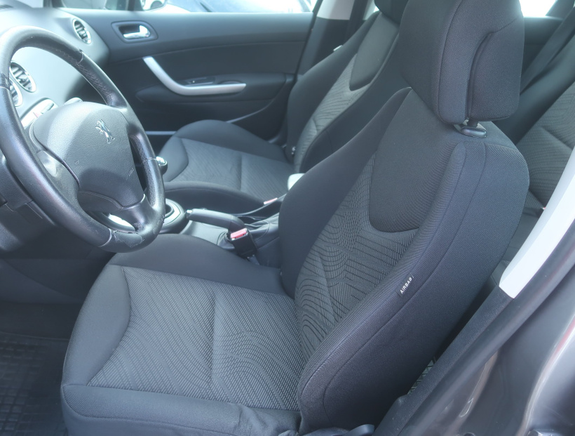Peugeot 308, 2009