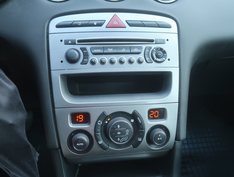 Peugeot 308, 2009