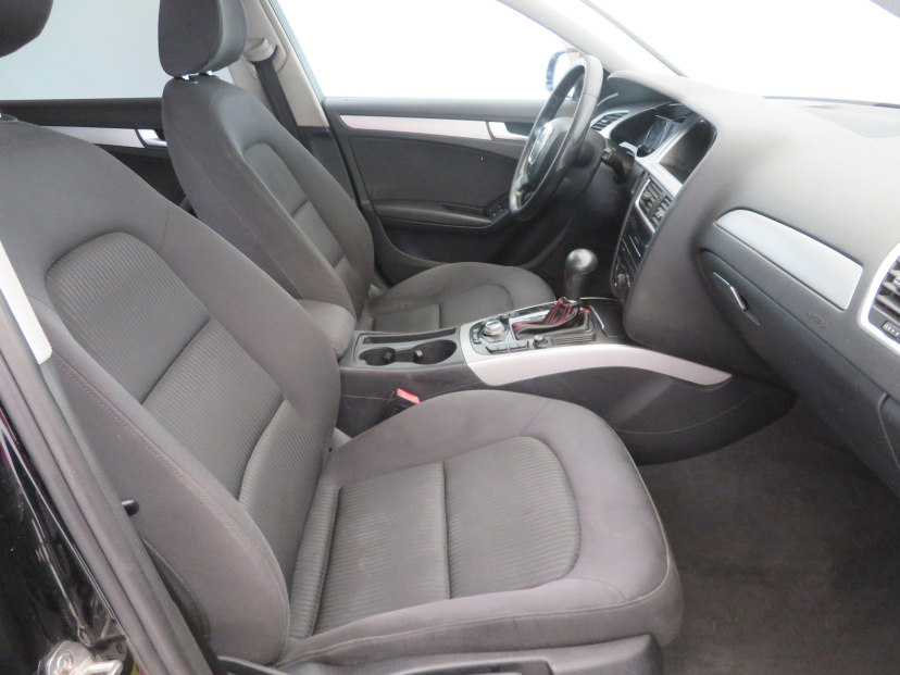Audi A4, 2011