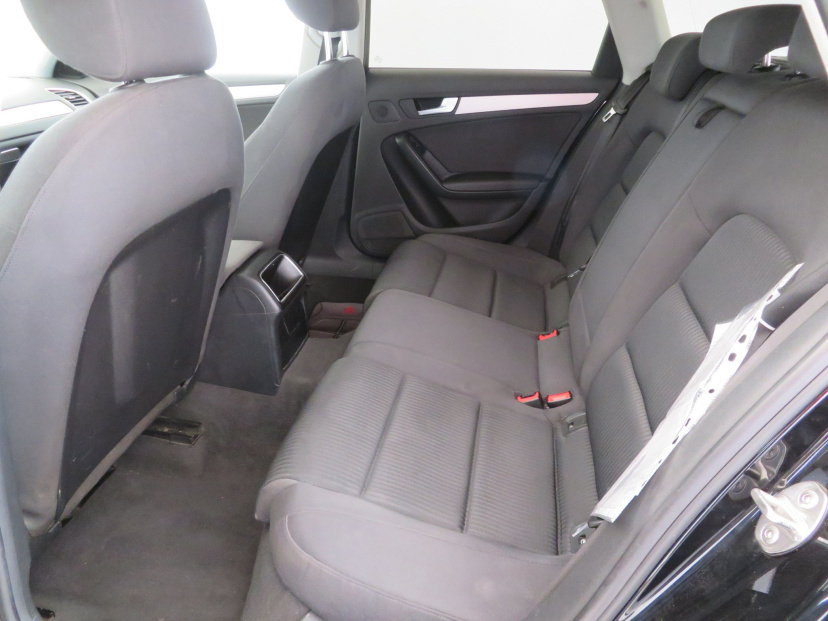 Audi A4, 2011