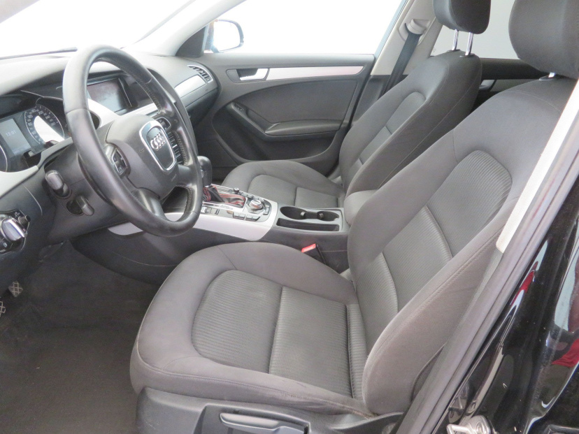 Audi A4, 2011