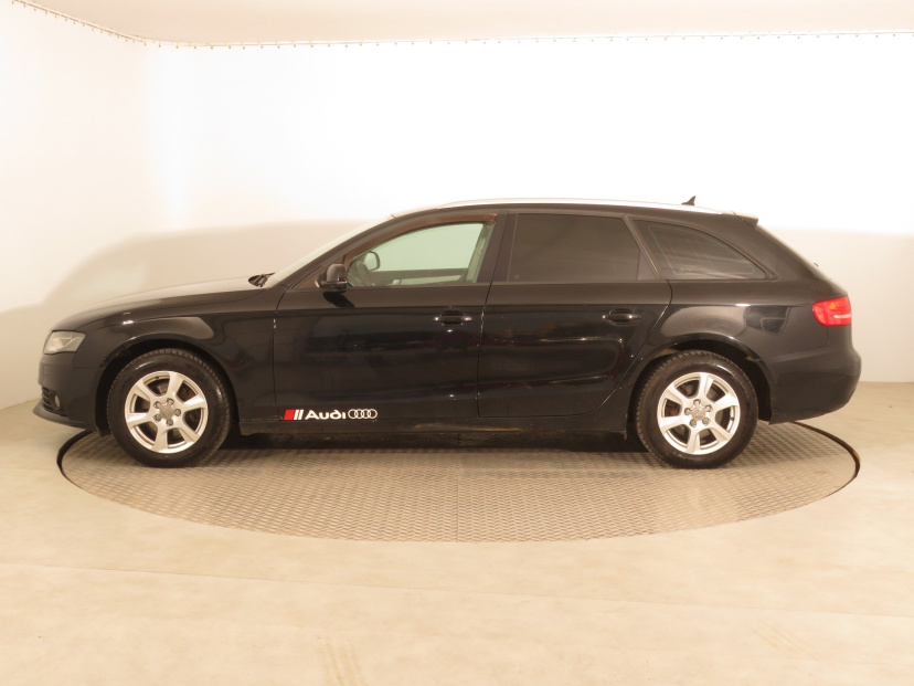 Audi A4, 2011