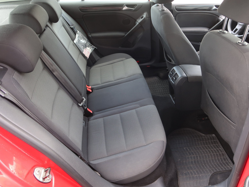 Volkswagen Golf, 2011