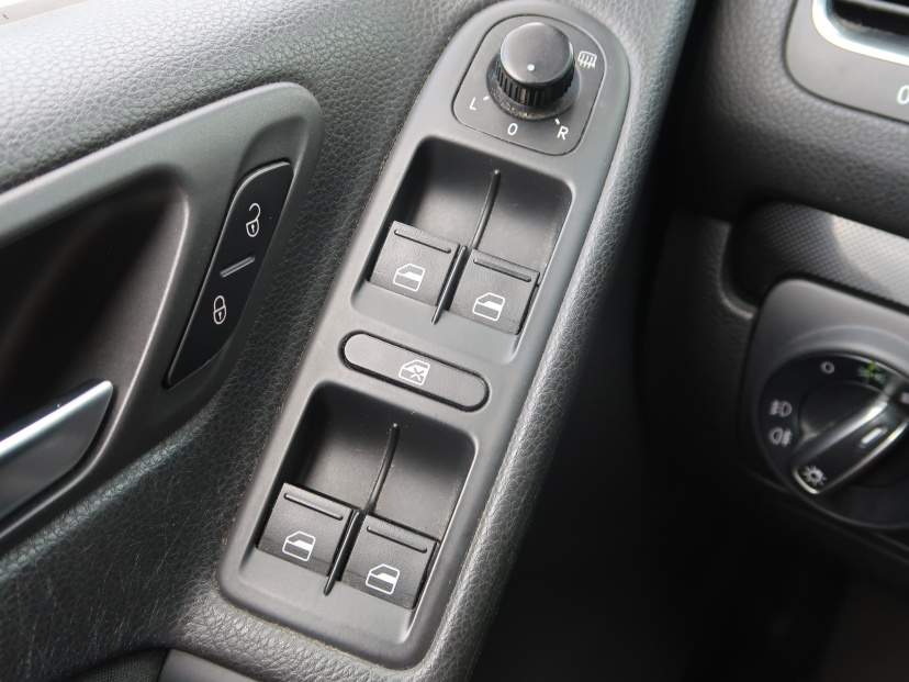 Volkswagen Golf, 2011
