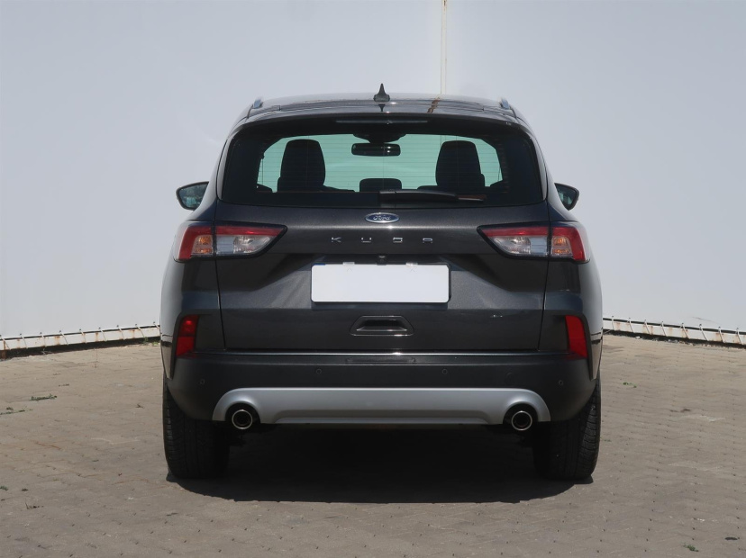 Ford Kuga, 2022