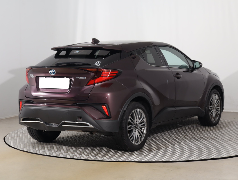 Toyota C-HR, 2022
