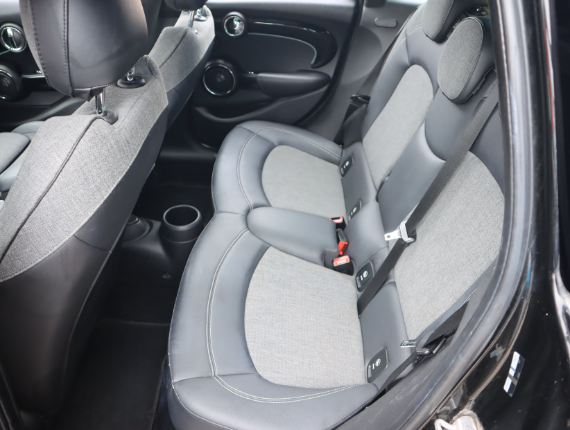 MINI 5-door, 2015