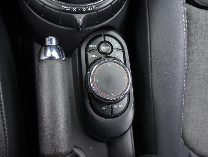 MINI 5-door, 2015
