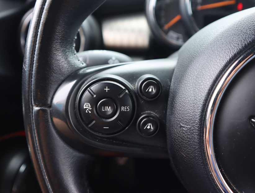 MINI 5-door, 2015