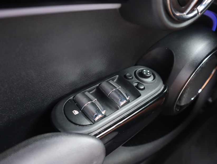 MINI 5-door, 2015