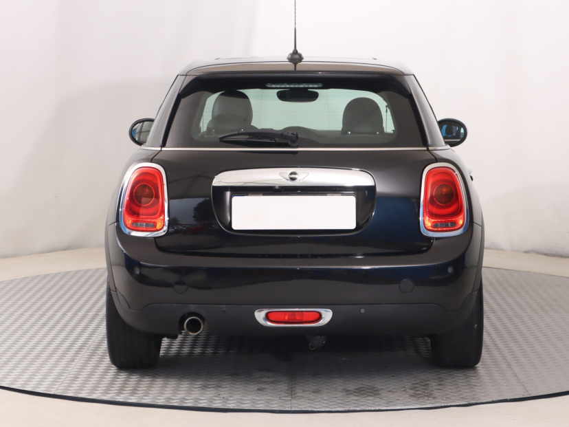 MINI 5-door, 2015