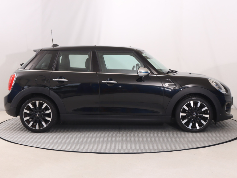 MINI 5-door, 2015