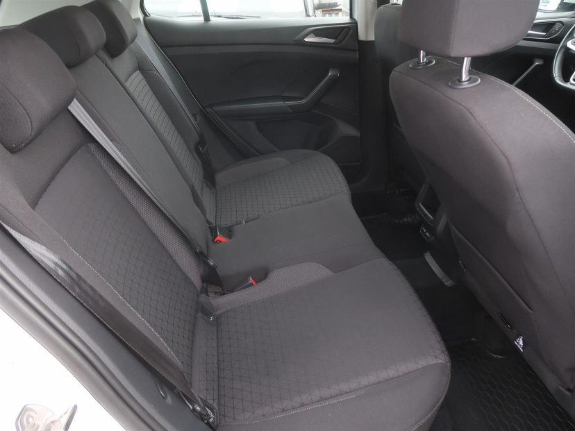 Volkswagen T-Cross, 2021