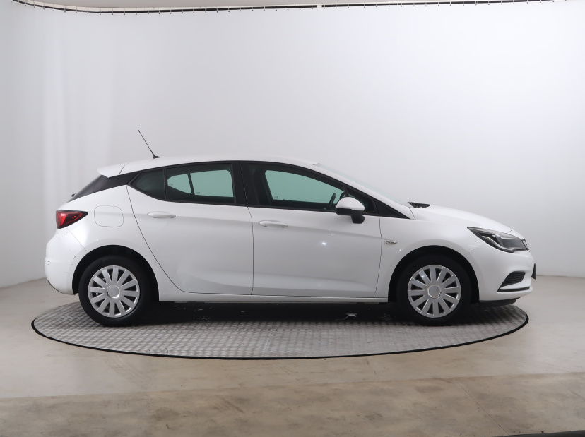 Opel Astra, 2016