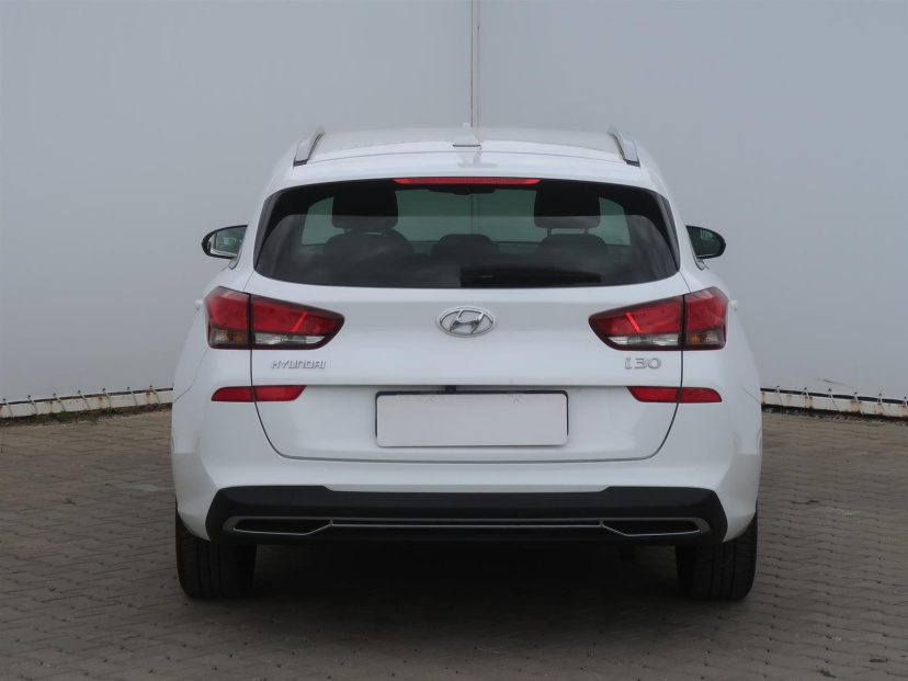 Hyundai i30, 2021