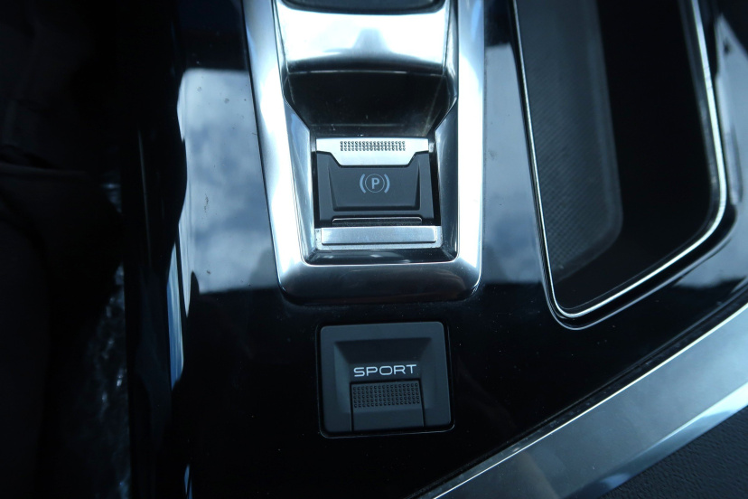 Peugeot 3008, 2017