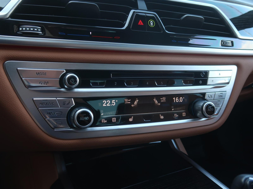 BMW 7, 2017
