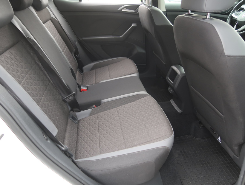 Volkswagen T-Cross, 2021