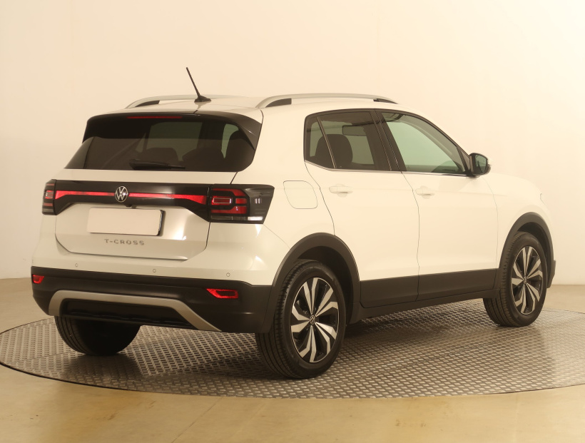 Volkswagen T-Cross, 2021