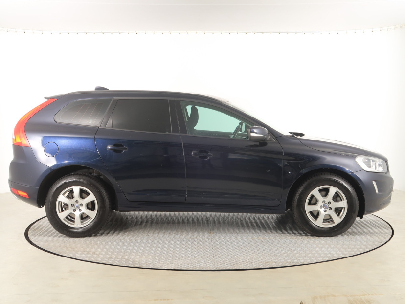 Volvo XC60, 2016