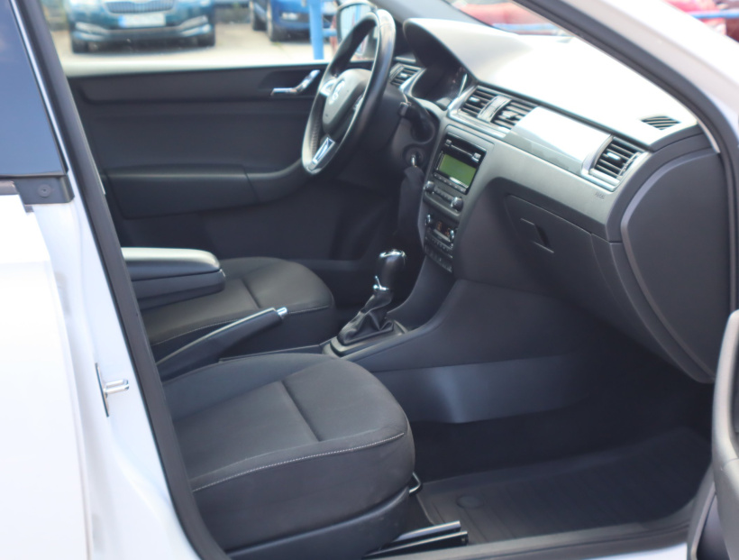 Škoda Rapid Spaceback, 2015