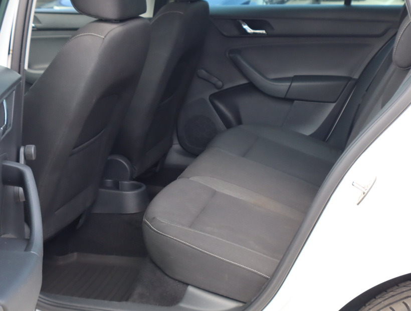Škoda Rapid Spaceback, 2015