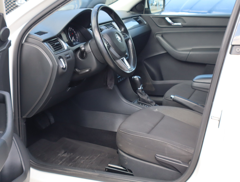 Škoda Rapid Spaceback, 2015