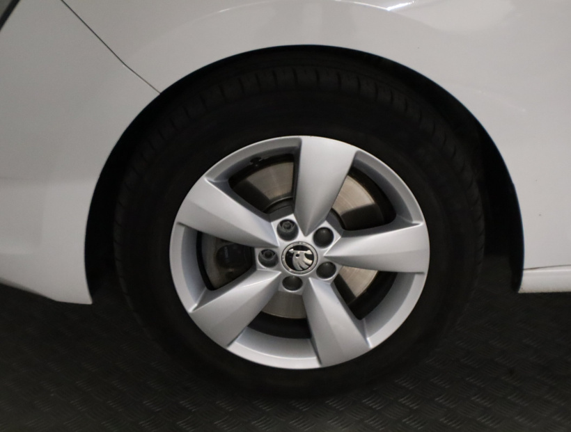Škoda Rapid Spaceback, 2015
