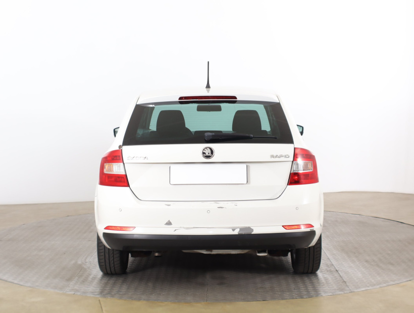 Škoda Rapid Spaceback, 2015