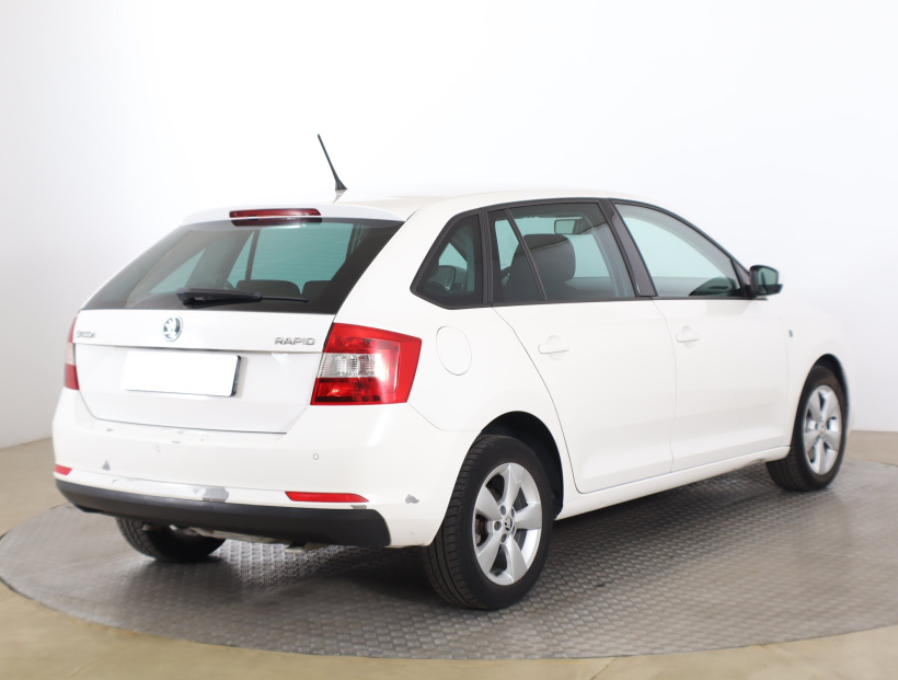 Škoda Rapid Spaceback, 2015
