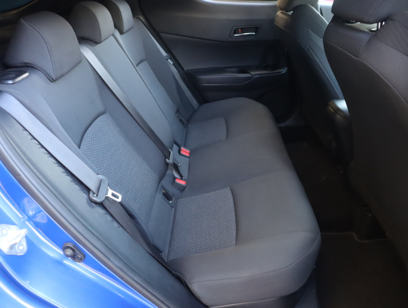 Toyota C-HR, 2019