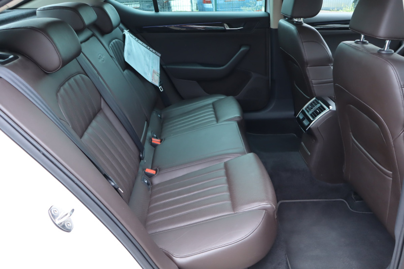 Škoda Superb, 2016